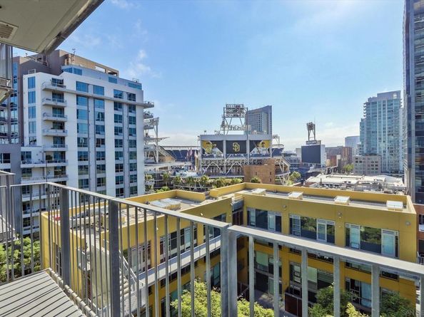 350 11th Ave 922, San Diego CA 92101