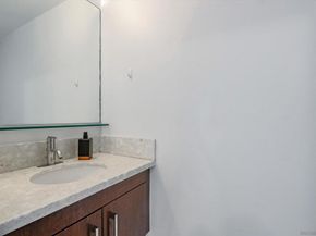 350 11th Ave 922, San Diego CA 92101