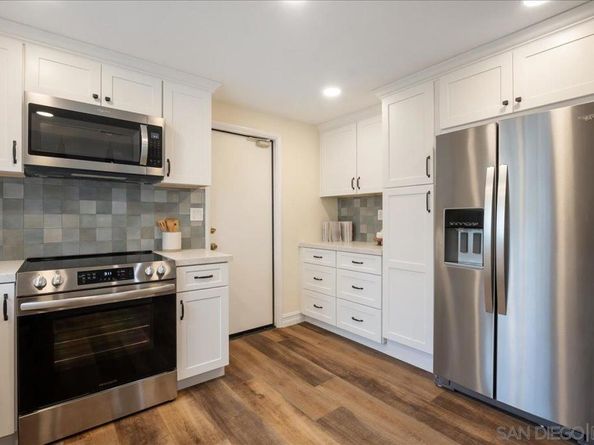 2006 Mountain Vista Way, Oceanside CA 92054