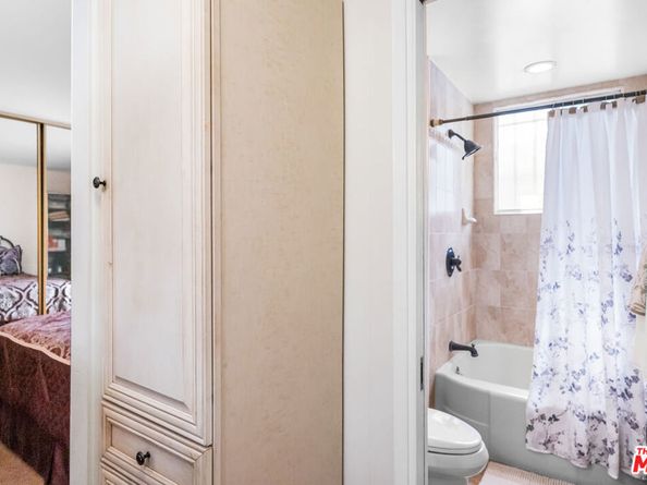 308 W Ellis Avenue, Inglewood CA 90302