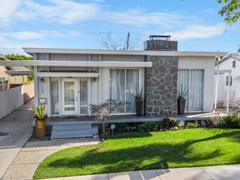 308 W Ellis Avenue