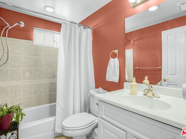 10943 Barman Avenue, Culver City CA 90230