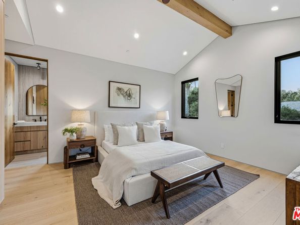 4816 Oak Park Avenue, Encino CA 91316