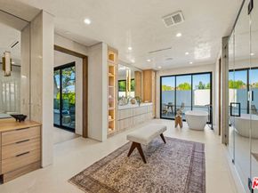 4816 Oak Park Avenue, Encino CA 91316