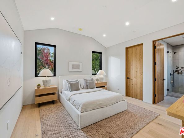 4816 Oak Park Avenue, Encino CA 91316