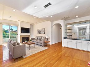 5050 Maplewood Avenue 206, Los Angeles CA 90004