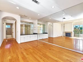 5050 Maplewood Avenue 206, Los Angeles CA 90004