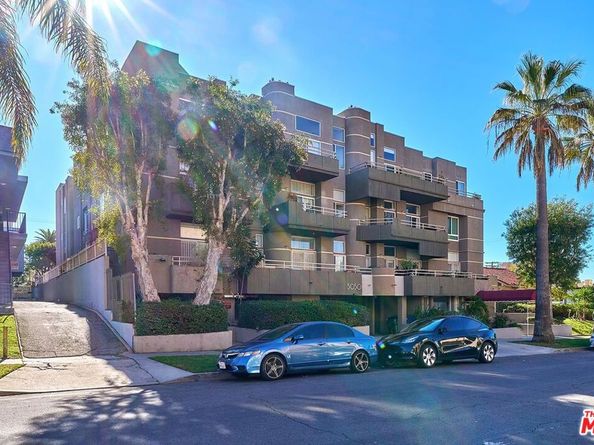 5050 Maplewood Avenue 206, Los Angeles CA 90004
