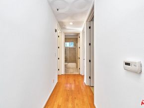 5050 Maplewood Avenue 206, Los Angeles CA 90004