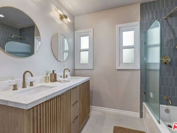 3504 S Cloverdale Avenue, Los Angeles CA 90016