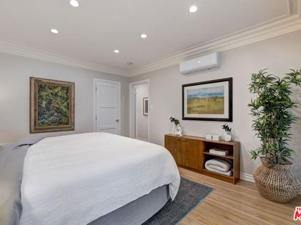 3504 S Cloverdale Avenue, Los Angeles CA 90016