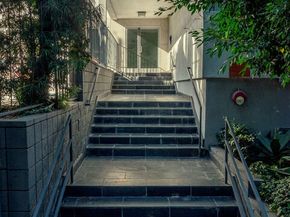 7259 Hillside Avenue 202, Los Angeles CA 90046