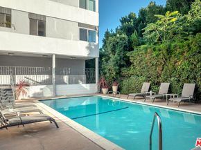 7259 Hillside Avenue 202, Los Angeles CA 90046
