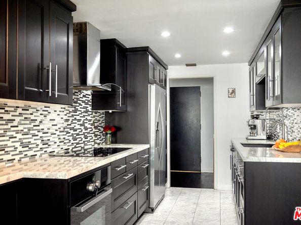 7259 Hillside Avenue 202, Los Angeles CA 90046