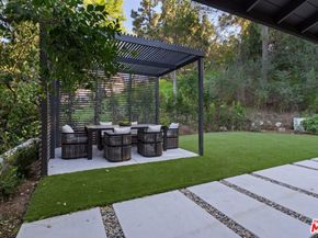 16708 Chaplin Avenue, Encino CA 91436