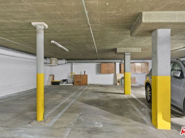 4348 Mammoth Avenue 301, Sherman Oaks CA 91423