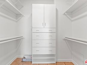 4348 Mammoth Avenue 301, Sherman Oaks CA 91423