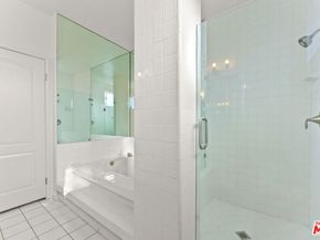 4348 Mammoth Avenue 301, Sherman Oaks CA 91423