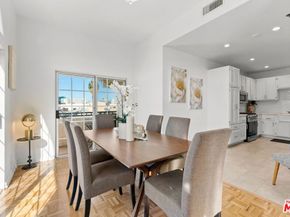 4348 Mammoth Avenue 301, Sherman Oaks CA 91423