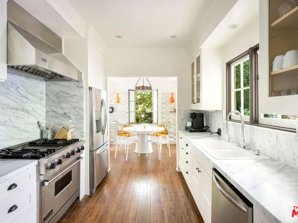 1135 Sunset Vale Avenue, West Hollywood CA 90069