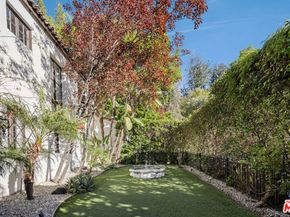 1135 Sunset Vale Avenue, West Hollywood CA 90069