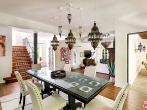 1135 Sunset Vale Avenue, West Hollywood CA 90069