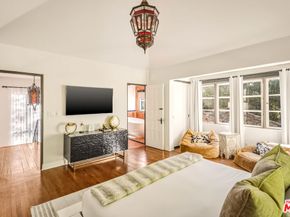 1135 Sunset Vale Avenue, West Hollywood CA 90069