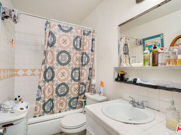 6509 - 6510 Brynhurst Avenue, Los Angeles CA 90043