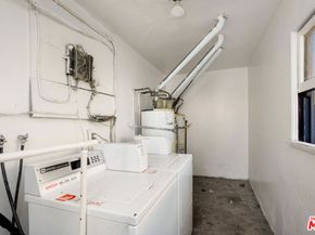 6509 - 6510 Brynhurst Avenue, Los Angeles CA 90043