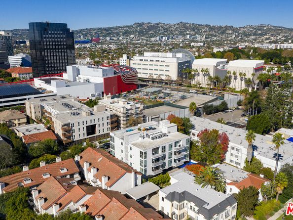 738 S Ogden Drive, Los Angeles CA 90036