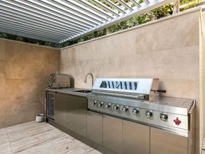 8721 Sunset Plaza Terrace, West Hollywood CA 90069