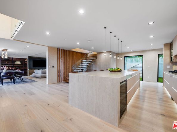 8721 Sunset Plaza Terrace, West Hollywood CA 90069