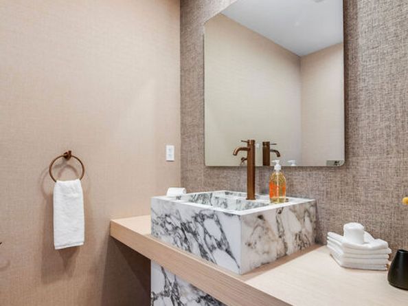 8721 Sunset Plaza Terrace, West Hollywood CA 90069