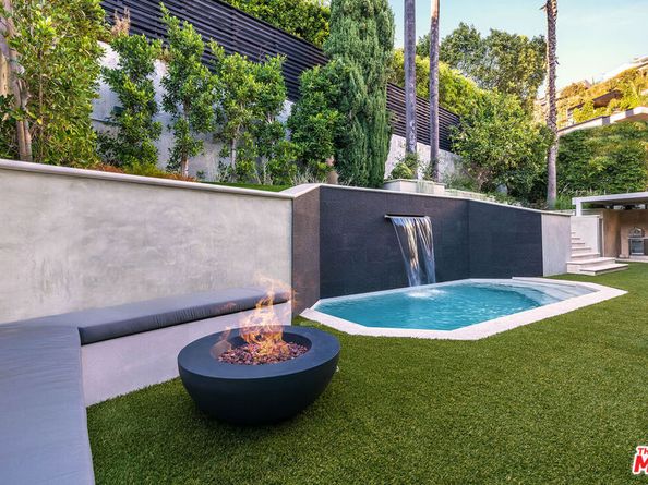 8721 Sunset Plaza Terrace, West Hollywood CA 90069