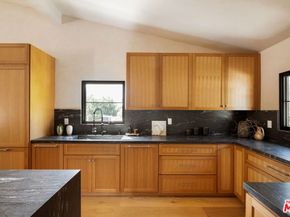 8628 Edwin Drive, Los Angeles CA 90046