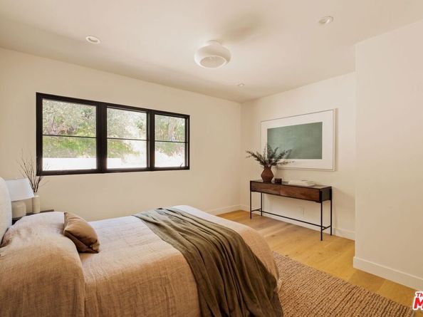 8628 Edwin Drive, Los Angeles CA 90046