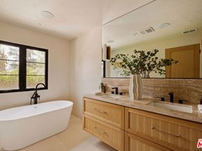 8628 Edwin Drive, Los Angeles CA 90046