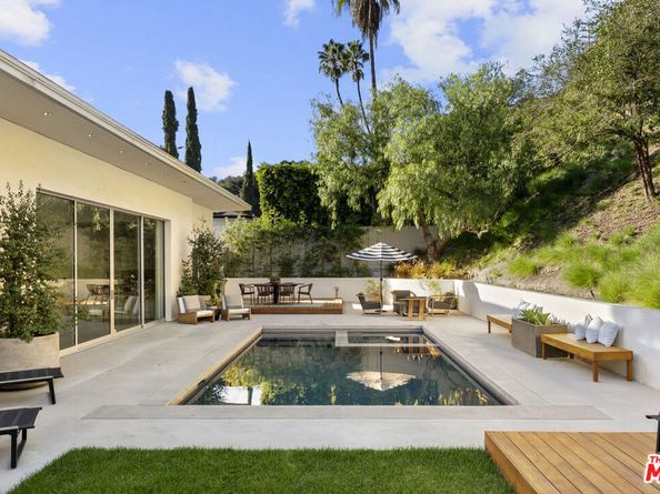 8137 Amor Road, Los Angeles CA 90046