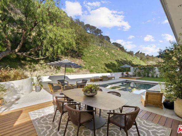 8137 Amor Road, Los Angeles CA 90046