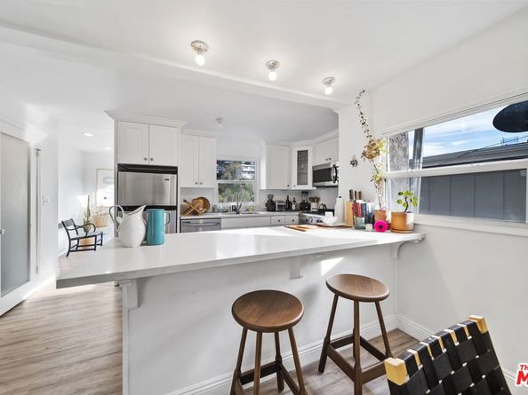 466 Wren Drive, Los Angeles CA 90065