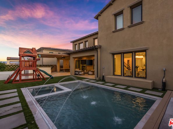 11734 N Manchester Way, Porter Ranch CA 91326