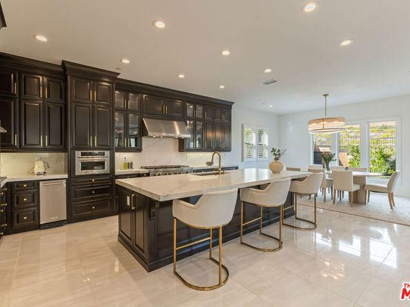 11734 N Manchester Way, Porter Ranch CA 91326