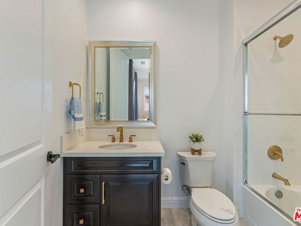 11734 N Manchester Way, Porter Ranch CA 91326