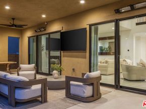 11734 N Manchester Way, Porter Ranch CA 91326