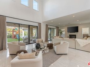 11734 N Manchester Way, Porter Ranch CA 91326