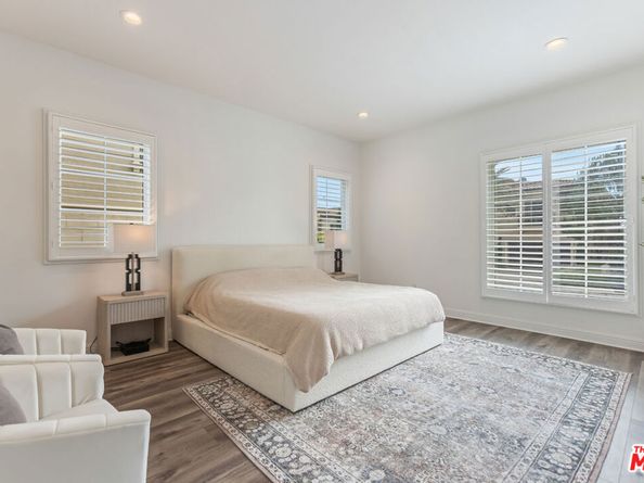 11734 N Manchester Way, Porter Ranch CA 91326