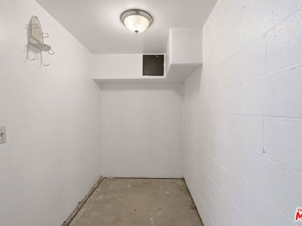 4838 Elmwood Avenue 7, Los Angeles CA 90004