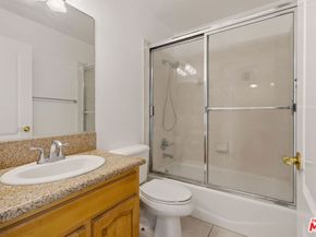 4838 Elmwood Avenue 7, Los Angeles CA 90004