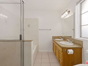 4838 Elmwood Avenue 7, Los Angeles CA 90004