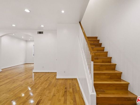 4838 Elmwood Avenue 7, Los Angeles CA 90004